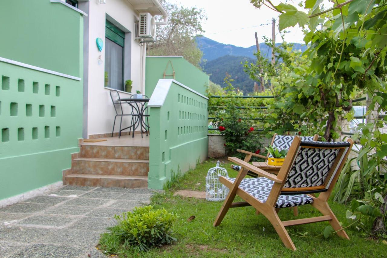 Lamprini'S Deluxe Studios Limenas  Luaran gambar