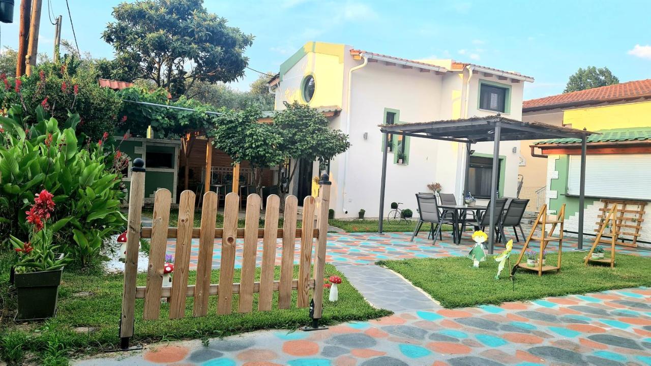 Lamprini'S Deluxe Studios Limenas  Luaran gambar