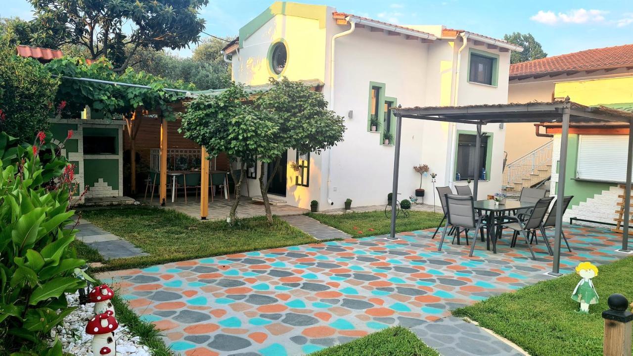 Lamprini'S Deluxe Studios Limenas  Luaran gambar