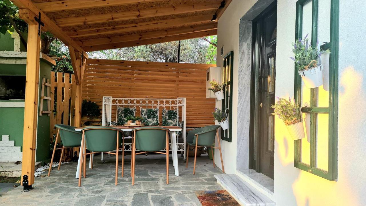 Lamprini'S Deluxe Studios Limenas  Luaran gambar